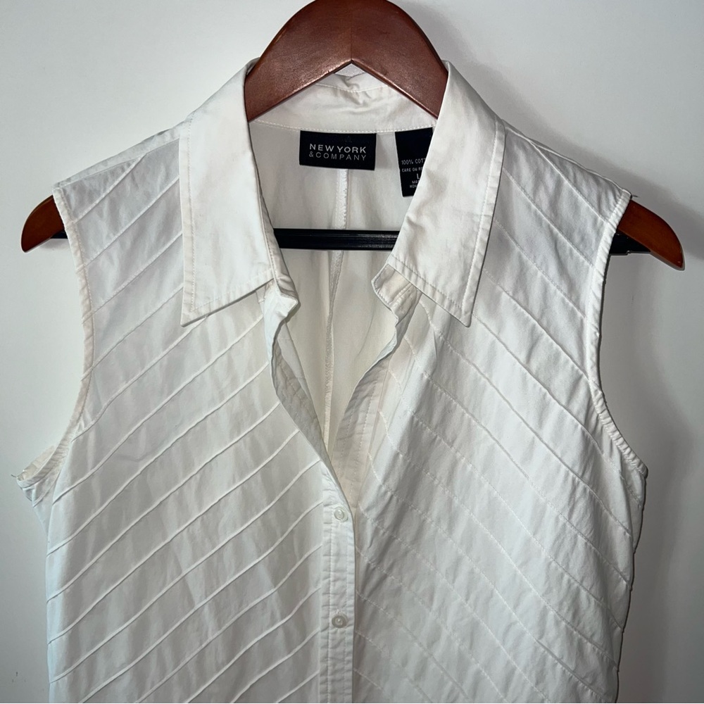 ÑEW YORK COMPANY TANK TOP BLOUSE - Picture 2 of 16